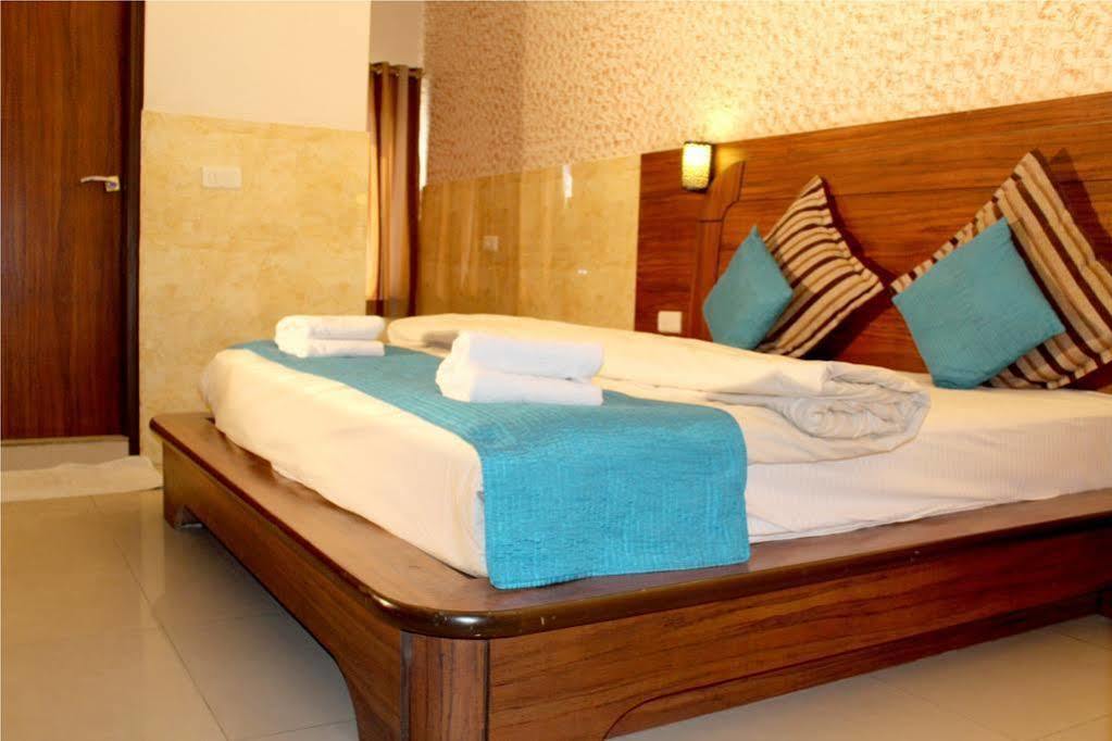 מלון Kukas Amanda Crown Jaipur מראה חיצוני תמונה