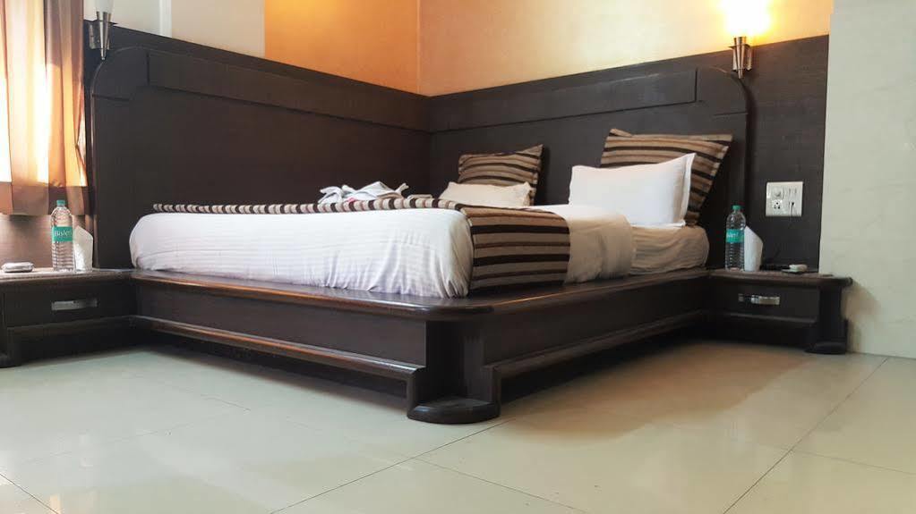 מלון Kukas Amanda Crown Jaipur מראה חיצוני תמונה