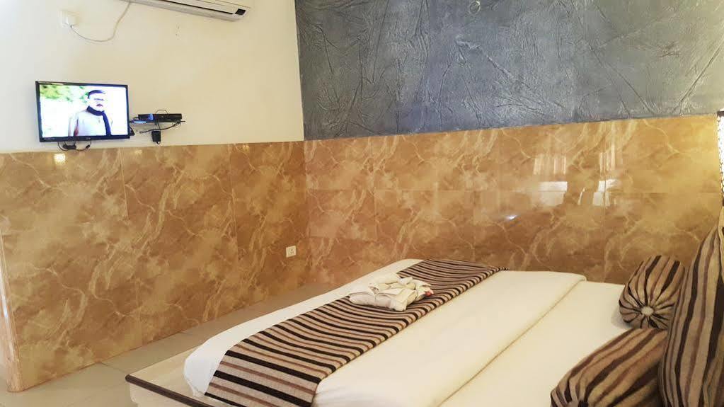 מלון Kukas Amanda Crown Jaipur מראה חיצוני תמונה